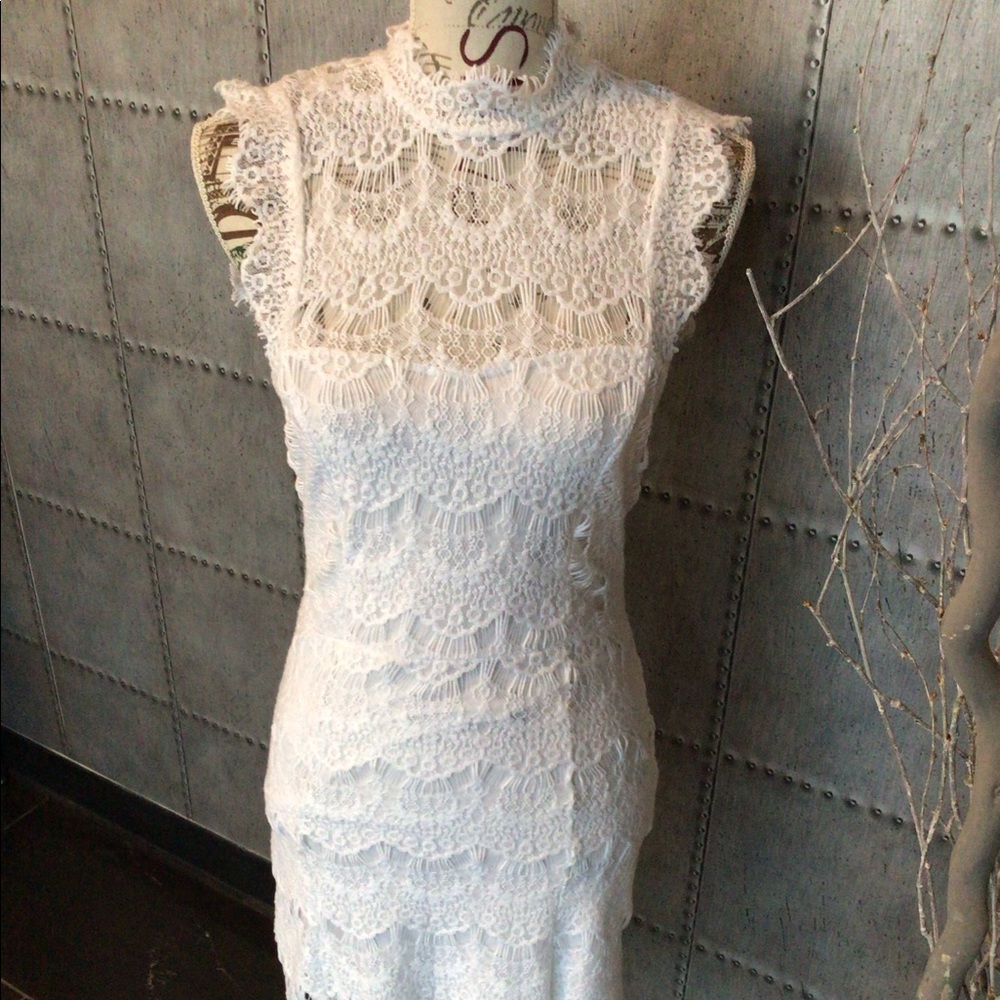 Dress - Picture 2 of 3